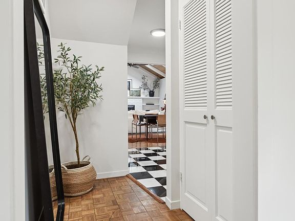 5th image of 282 Patten Street