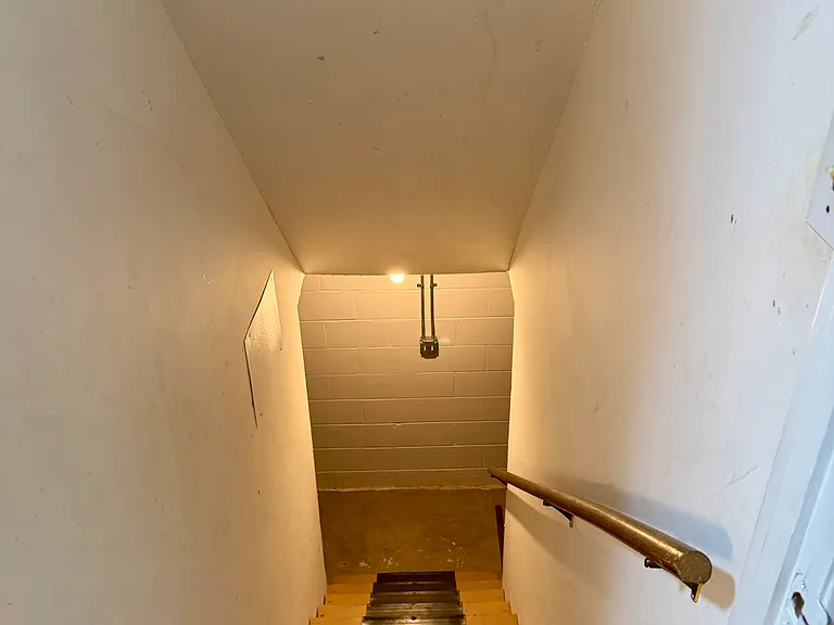1677 Leone Ave — Photo 22