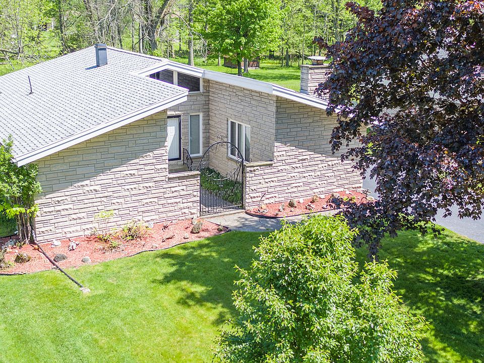 1st image of 107 Hitchcock Dr
