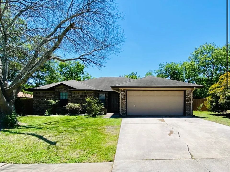 1st image of 112 Southbrook Dr