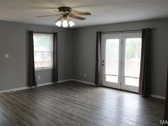 5th image of 10762 Saint Dismas Ct