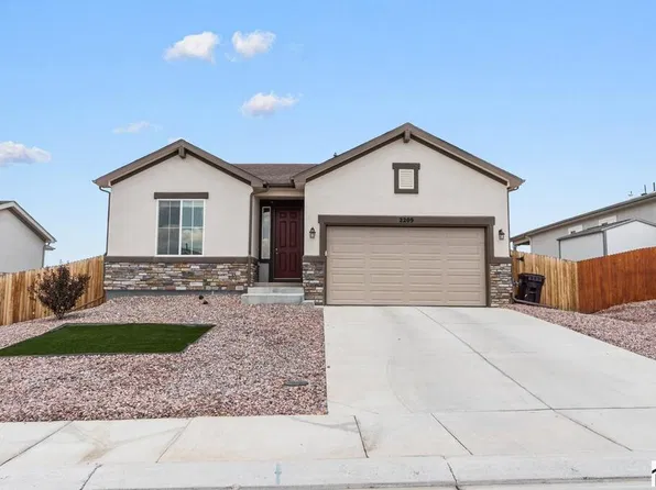 2209 Sunrise Ln, Pueblo, CO 81008