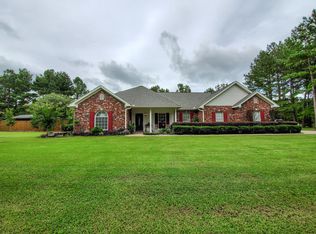 10 Lynwood Dr, Purvis, MS 39475