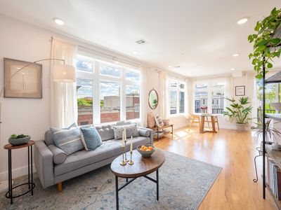 370 1st St #301, Jersey City, NJ, 07302