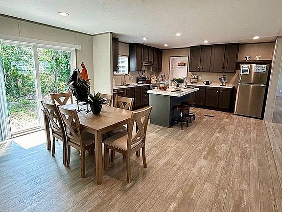 4th image of 120 Htbrown Ln