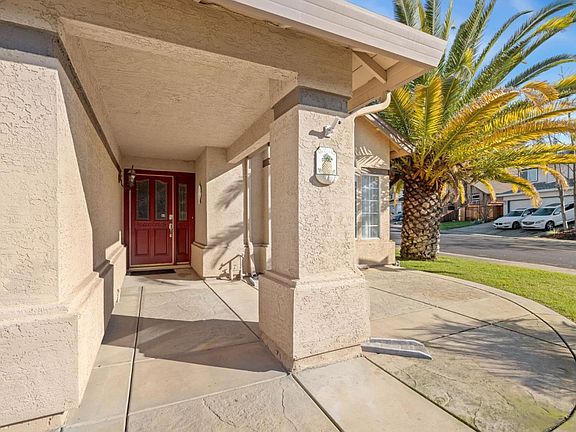 4th image of 3335 Sandalwood Rd