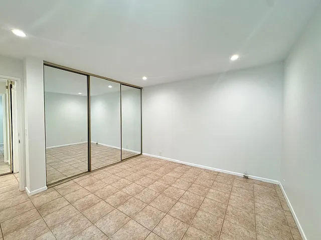 79 Antigua Ct — Photo 24