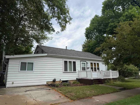 3642 Dennett Dr, Madison, WI 53714
