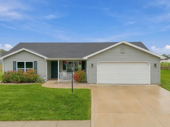 215 Station House Pass, Garrett, IN 46738