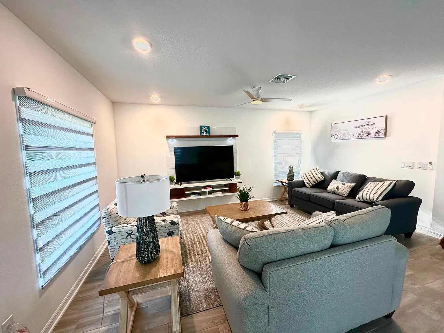 4 bed, 2134 sqft, $2,590 — Photo 3