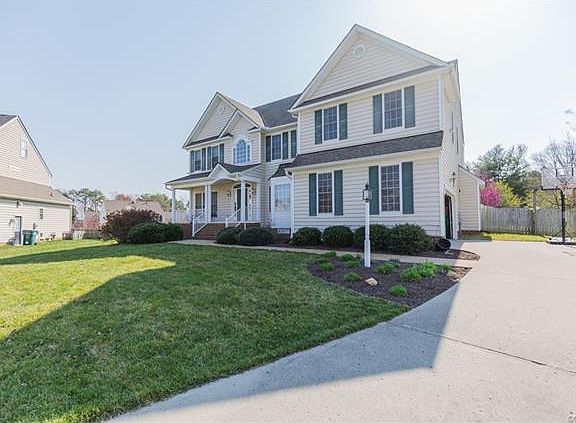 3rd image of 5301 Whispering Breeze Ct