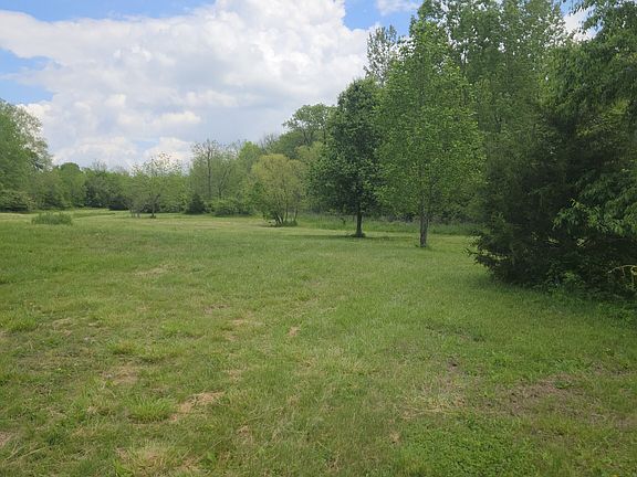 3rd image of 800 E County Road 825 N