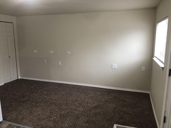 2nd image of 2827-2843 N Oak Harbor Rd #10716116
