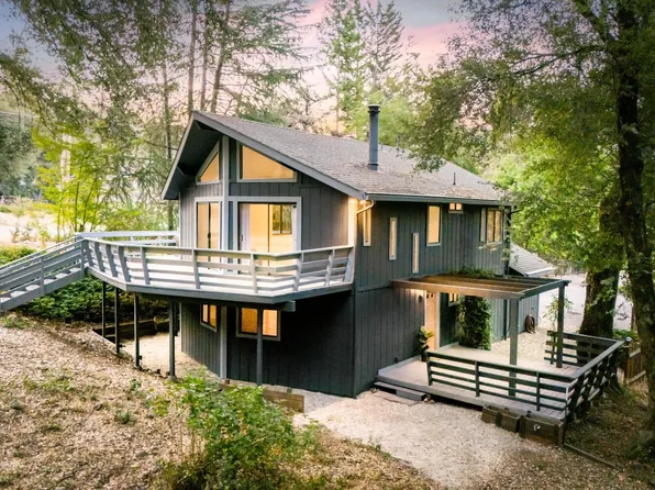 15596 Brewer Rd, Grass Valley, CA 95949