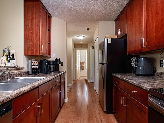5th image of 6155 Chasewood Pkwy APT 201