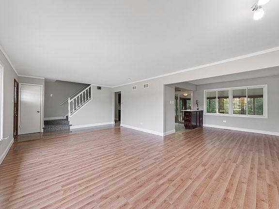 4th image of 8515 W Sun Valley Dr