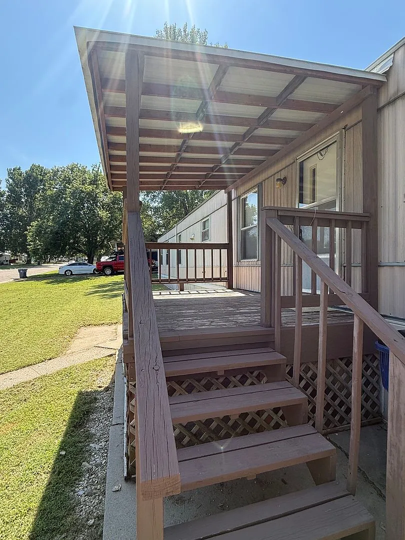 4 bedroom 2 Bathroom Mobile Home close to Marshall Field — Photo 2