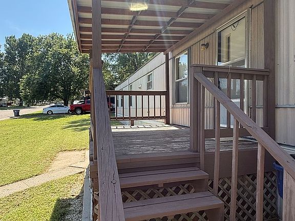 2nd image of 823 Cassie St