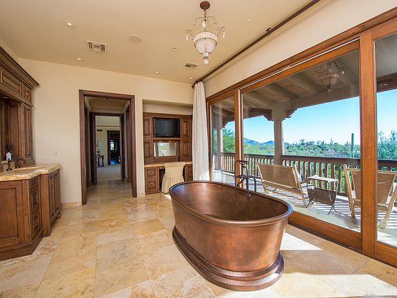 4th image of 8525 E Dixileta Dr
