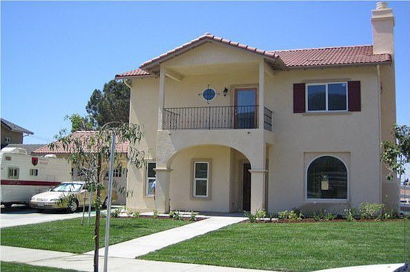 1st image of 13849 Eldridge Ave