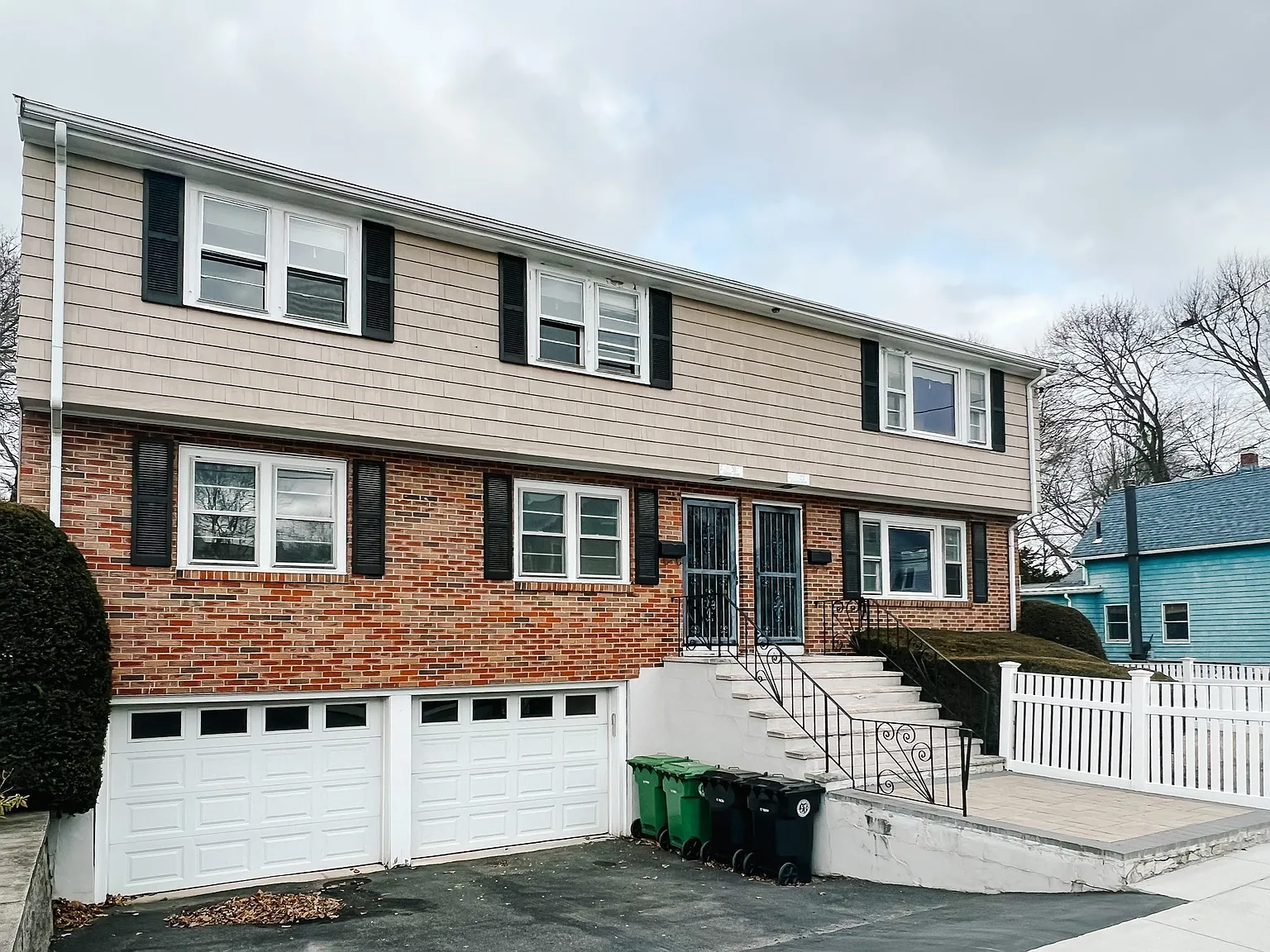 3 bed, 2.0 bath, 1408 sqft, $3,800 — Photo 1
