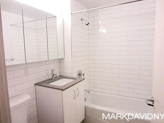 Rented by Mark David | media 58