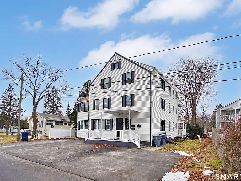 31 Tyler Ave #2 — Photo 25