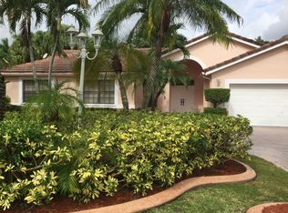 15621 SW 42nd Ln, Miami, FL 33185