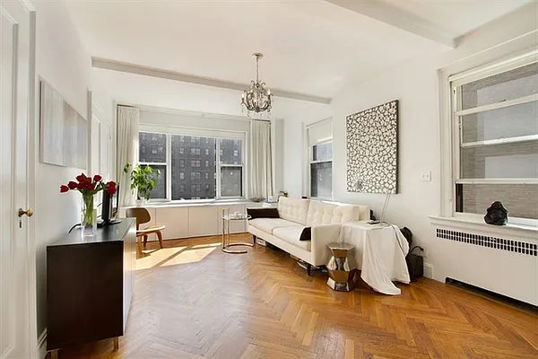 Sold by Compass | media 1