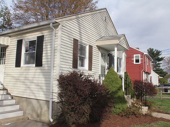 4th image of 37 Redwood Dr