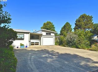 1600 Rhododendron Dr SPACE 218, Florence, OR 97439