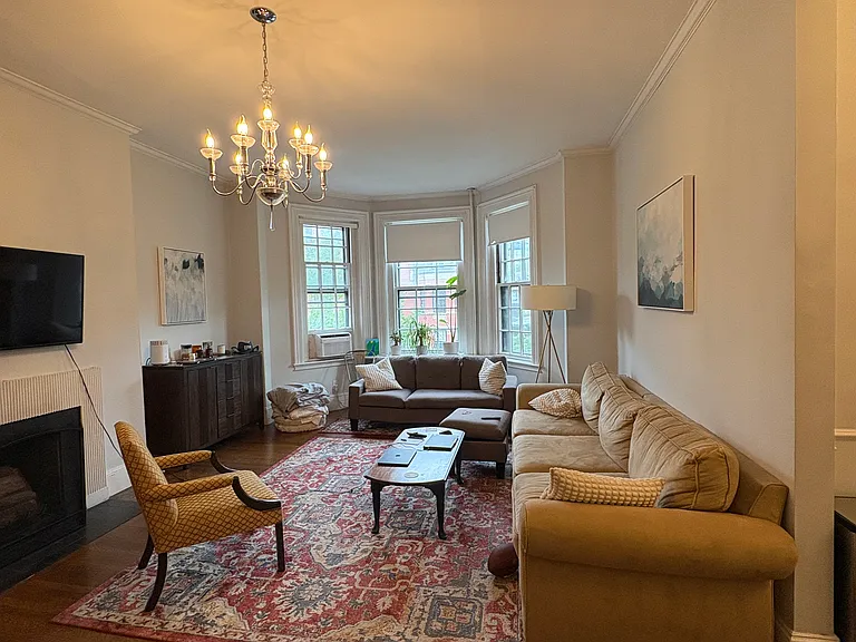 236 Marlborough St #4 — Photo 2