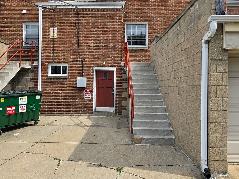 5515-5519 W Martin Dr — Photo 24