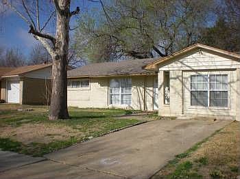 1st image of 1910 Proctor Dr