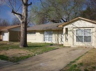 1910 Proctor Dr, Grand Prairie, TX 75051