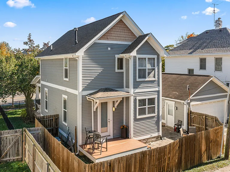2410 N College Ave — Photo 53