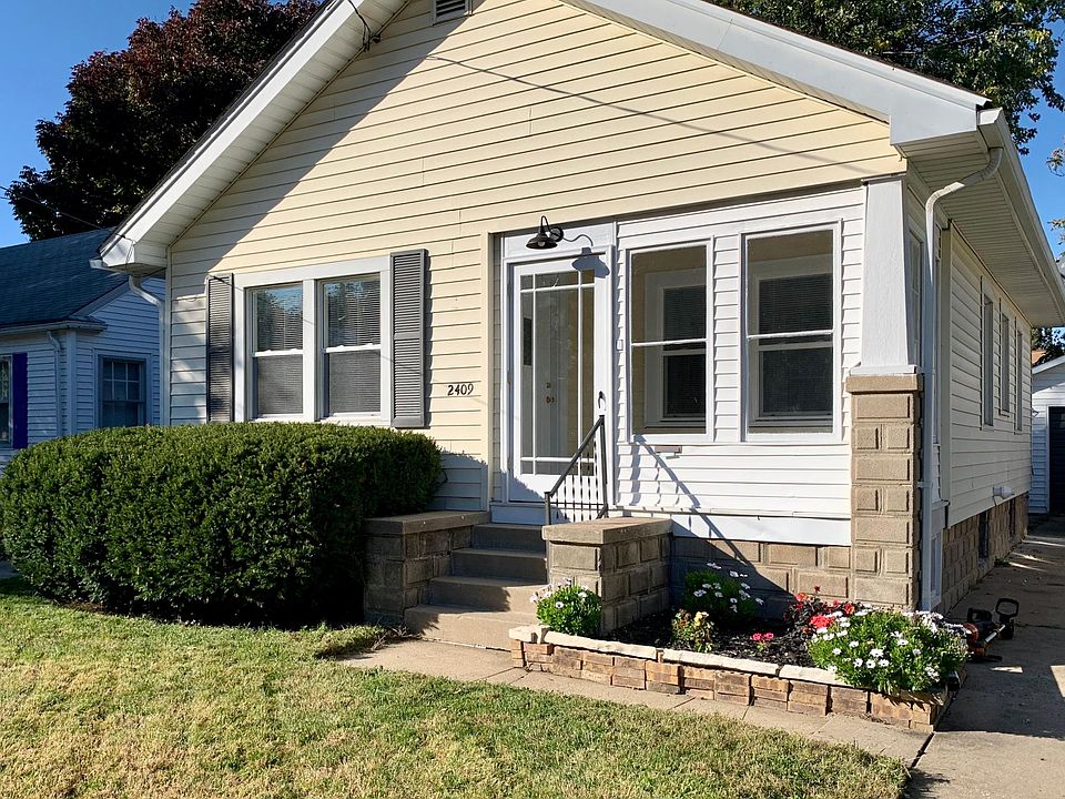 1st image of 2409 W Barker Ave