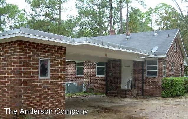 2nd image of 906 Tift Ave