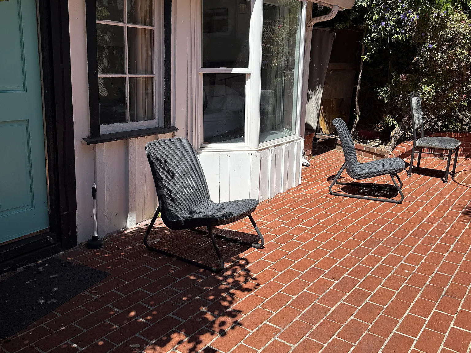 Studio, 100 sqft, $2,000 — Photo 2