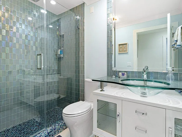 324 N Lake Dr — Photo 22
