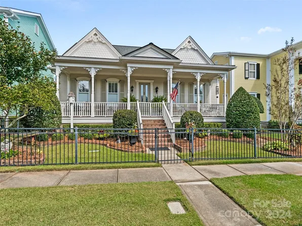 17209 Hedgerow Park Rd, Charlotte, NC 28277