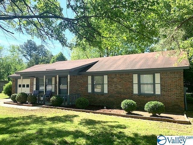 1st image of 1504 Savannah Ct SE