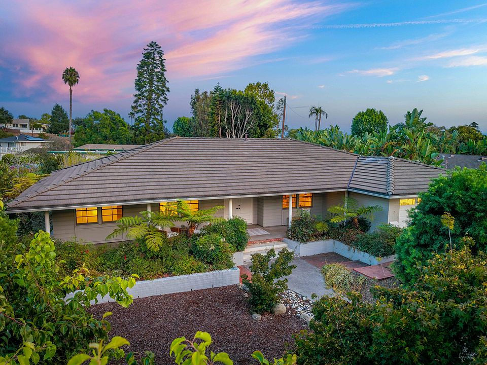 1st image of 1 Willowglen Pl