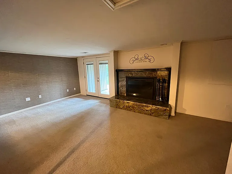 2714 Northridge Dr — Photo 23