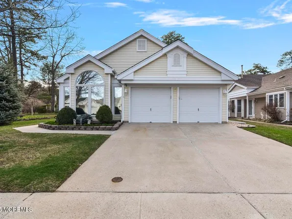 2371 Kira Court, Toms River, NJ 08755