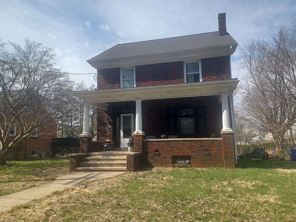 1st image of 711 Greenway Ter