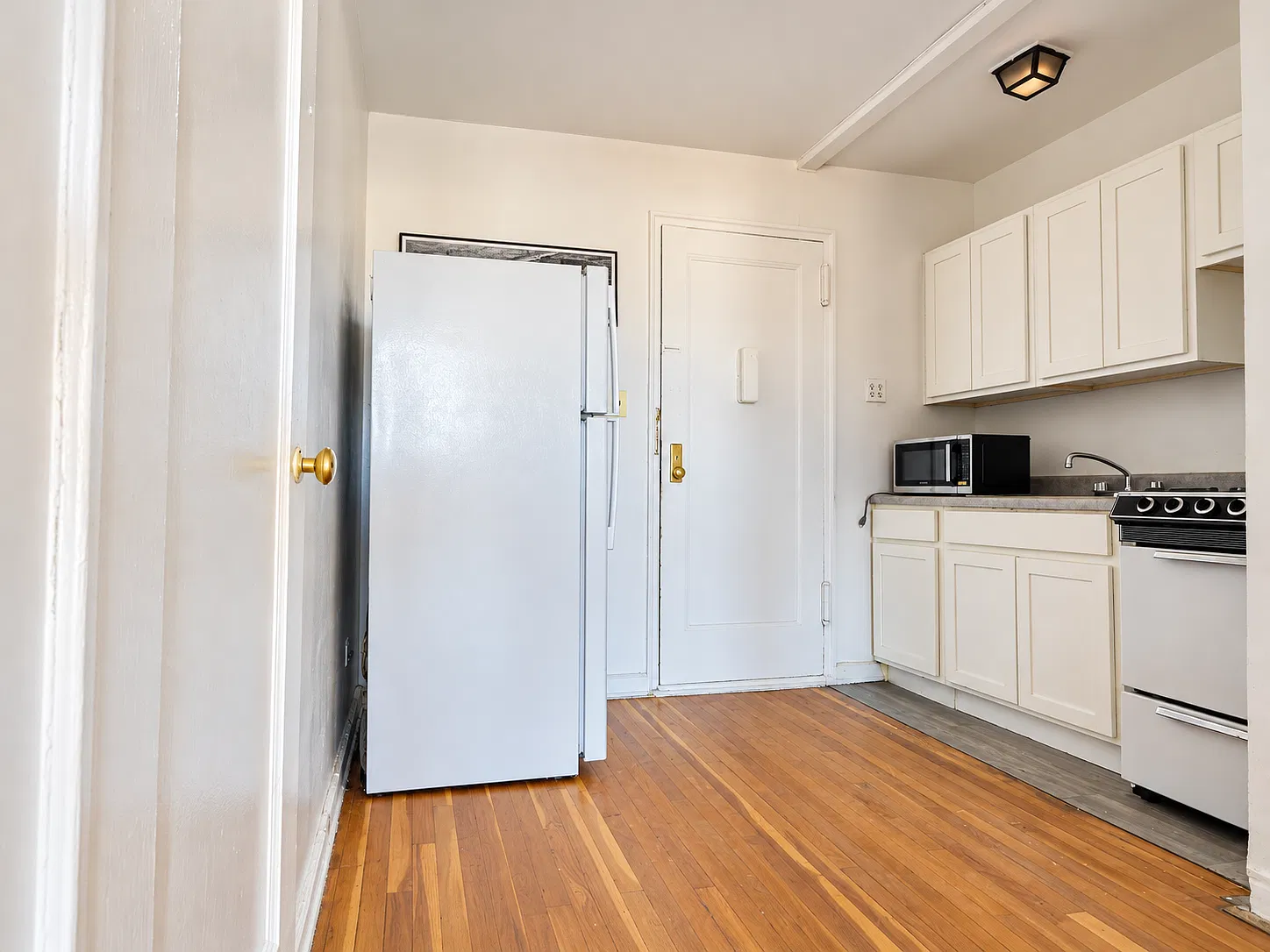 8105 Fourth Avenue — Photo 2