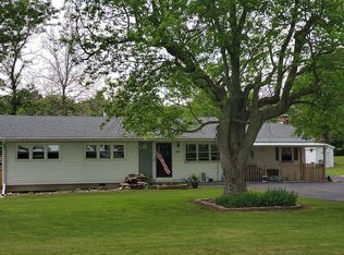 1979 N Farm Road 93, Springfield, MO 65802