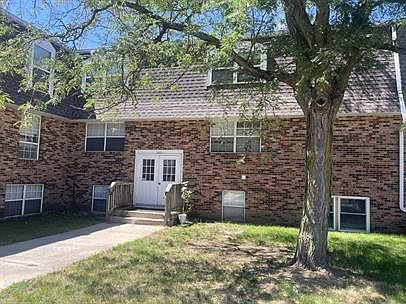 1st image of 1450 Meadowview Dr #11361261