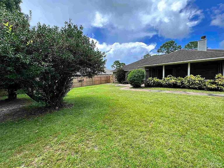 9046 Caribbean Dr — Photo 36